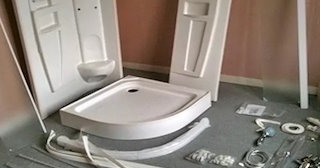 Установка и монтаж душевых кабин от 4239 руб. в чернушке - СантехДомЧрш